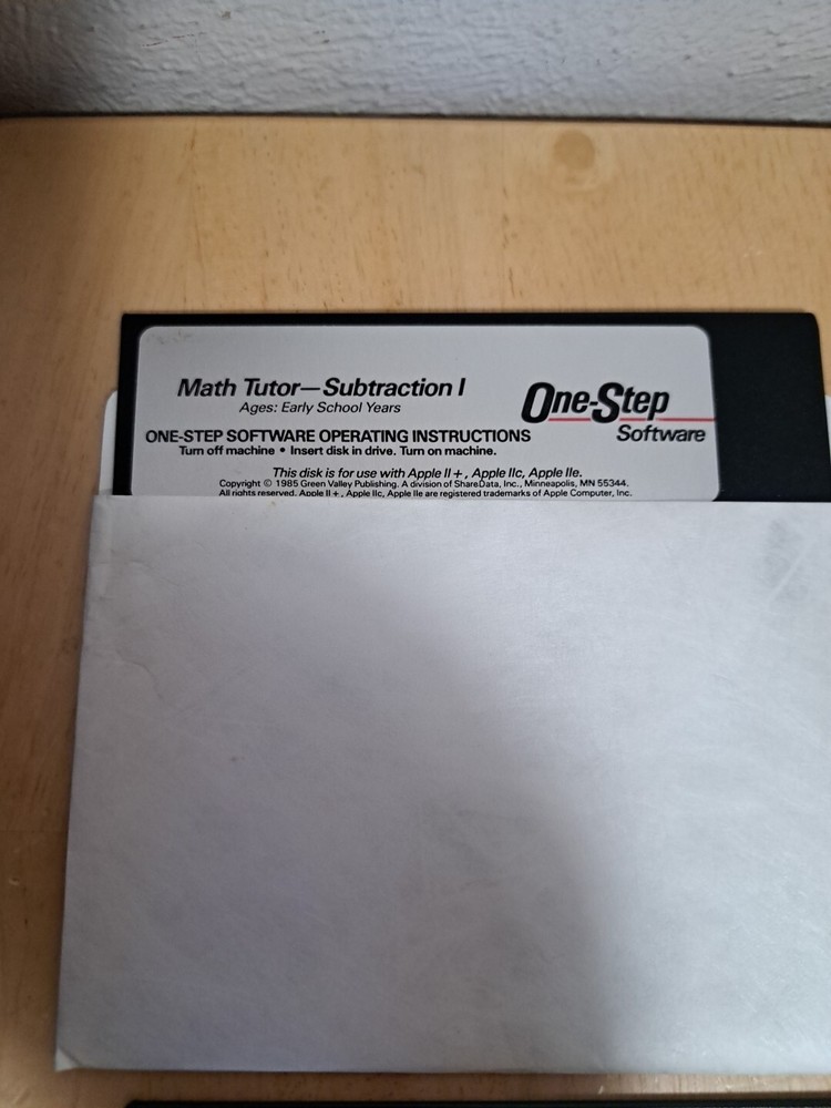 4 One-Step Software Floppy Disk 5.25 Apple IIC II,IIE Space,Budgeter, Math,Fore!