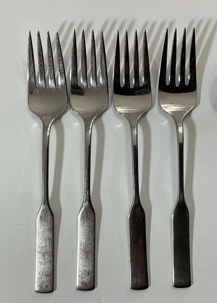 Lot 11 Oneida Stainless Flatware Antares