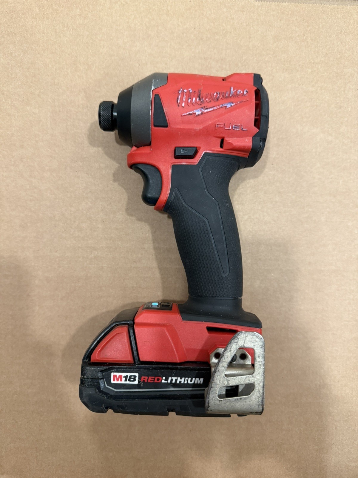 Milwaukee 2853-20 M18 Fuel 1/4" Hex Impact Driver w/CP 2.0ah 18V Battery