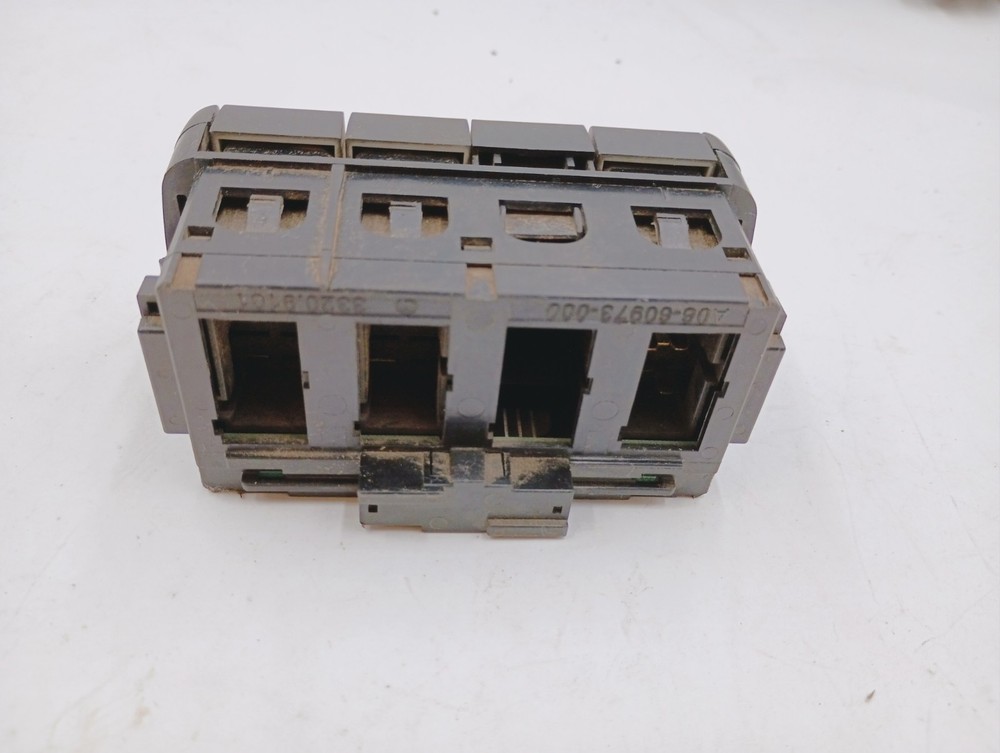 FREIGHTLINER SWITCH PANEL ASSEMBLY HOUSING REAR DOME, SLEEPER LAMP, BUNK SPEAKER