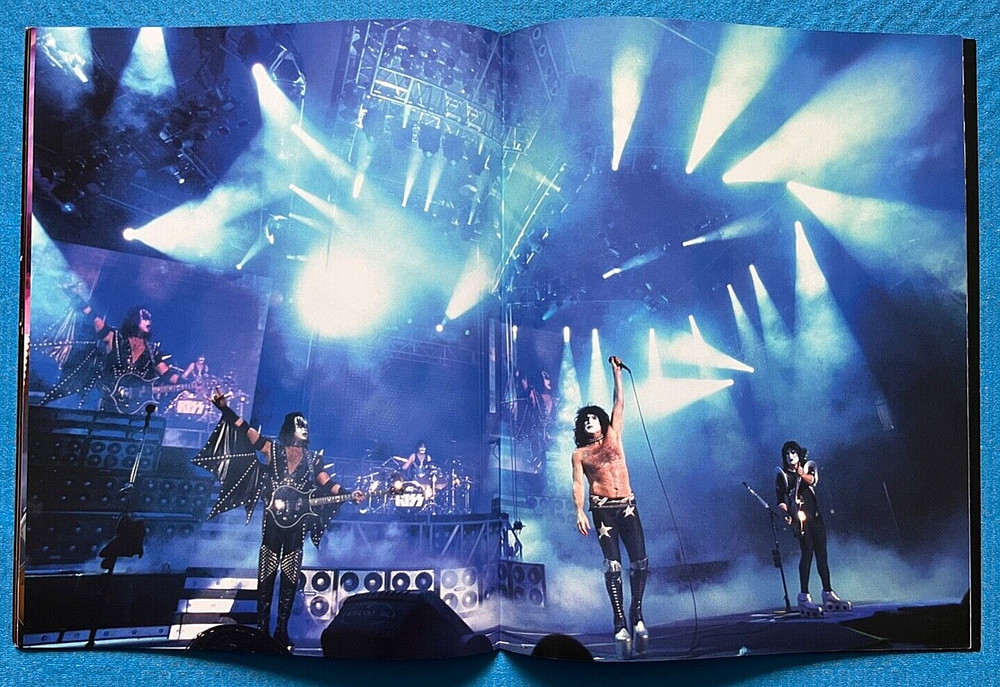 KISS WORLD DOMINATION Tourbook Program 2003-2004 Live World Tour 11X14 Gene Paul