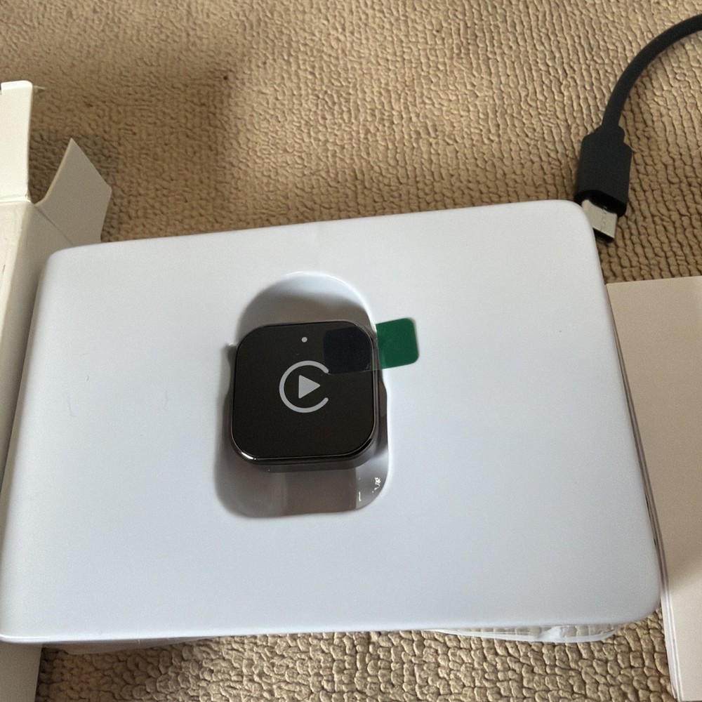 Wireless CarPlay Adapter for iPhone & Android Fast Connection Plug and Play, New