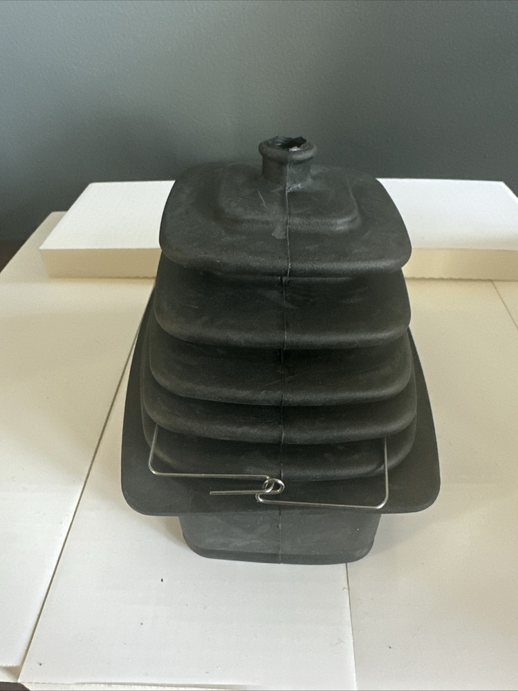 gear shift boot tv600