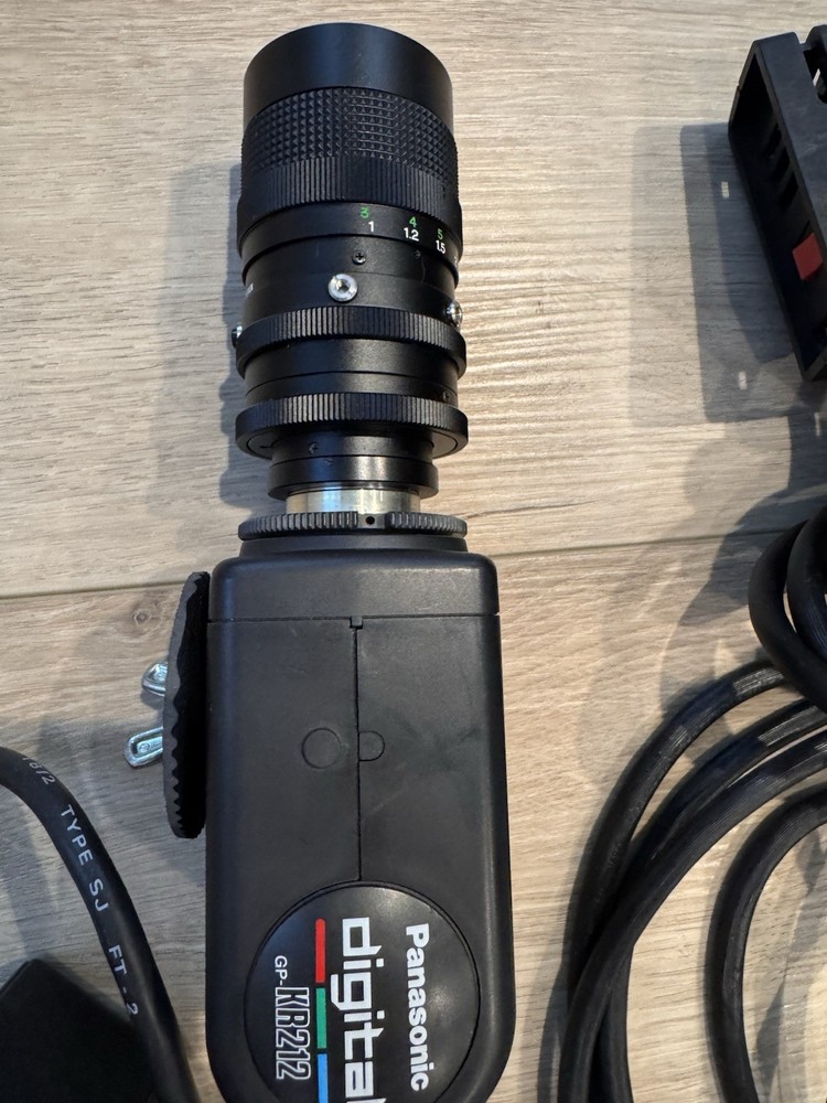 Panasonic Camera KR 212