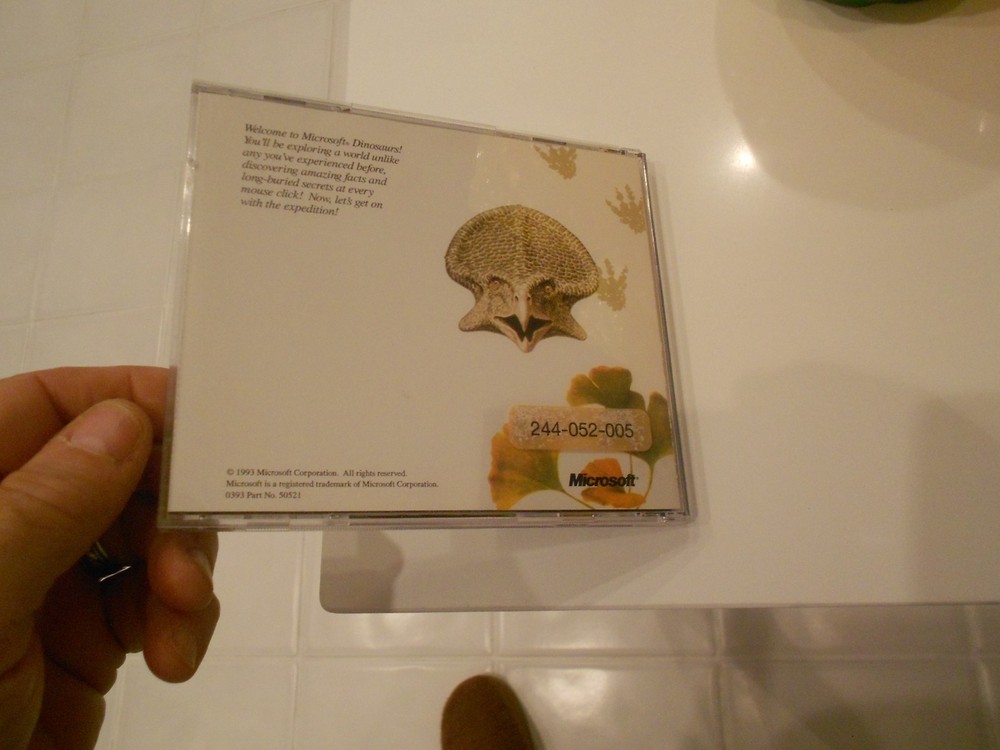MICROSOFT DINOSAURS PC 1993 CD ROM-WINDOWS GREAT CONDITION