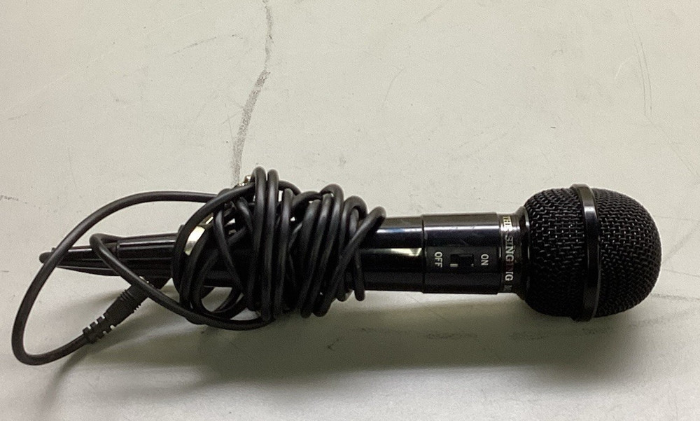 WIRED SINGING MICROPHONE FOR KARAOKE