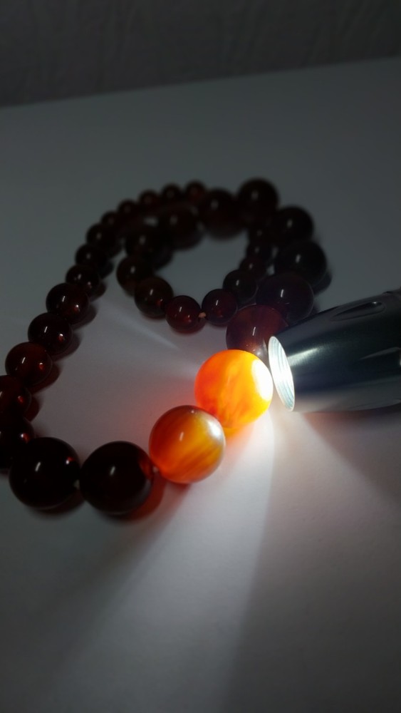 65gr Bakelite Catalin Vintage Necklace