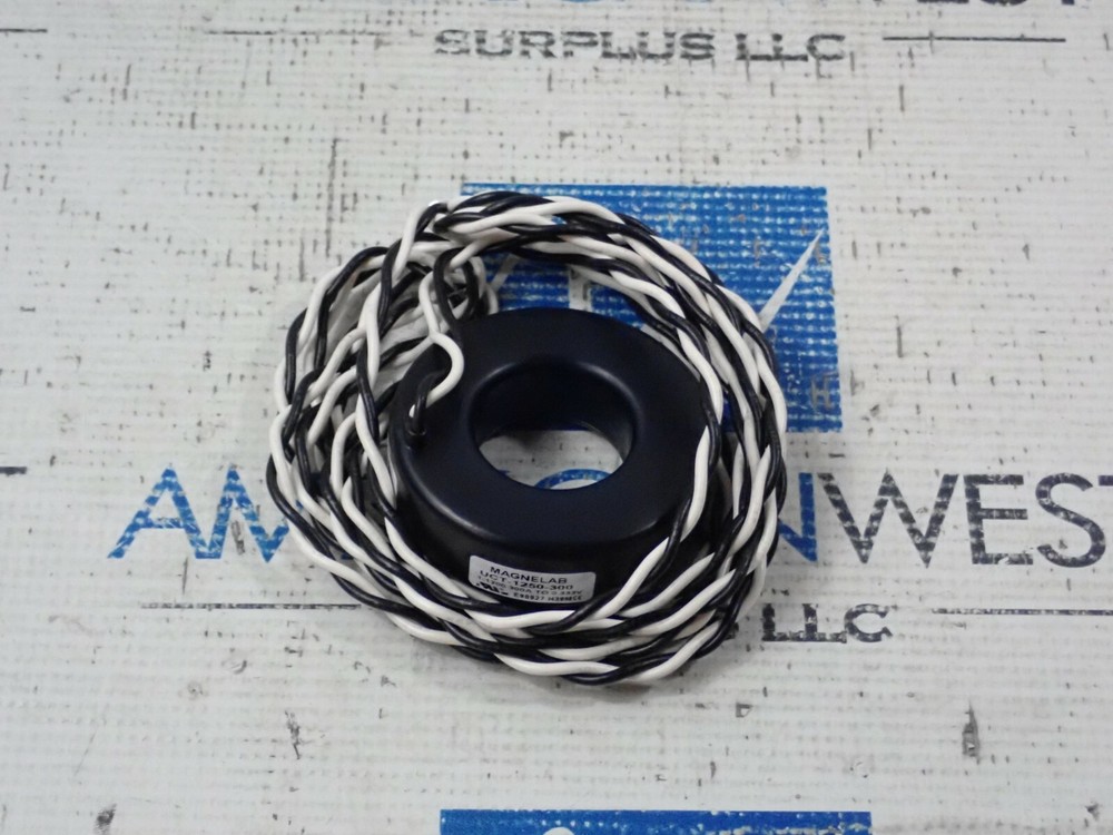 MAGNELAB UCT-1250-300 CURRENT TRANSFORMER 300A 0.333V SOLID CORE NEW