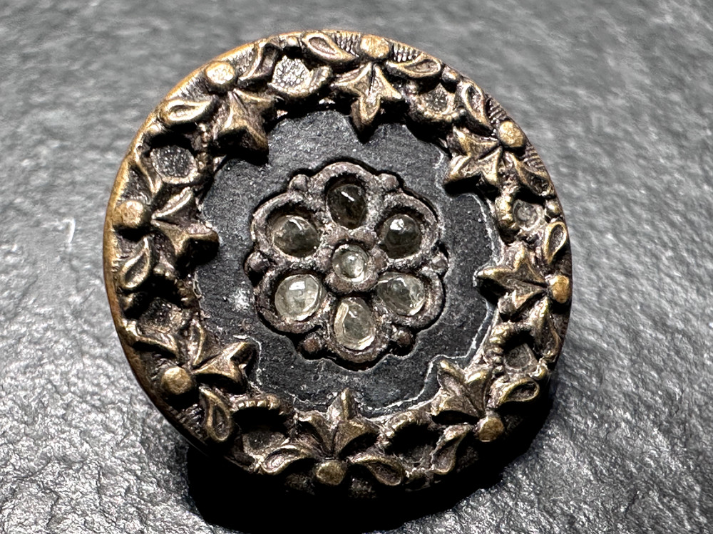 5 ANTIQUE LOOP SHANK BUTTONS: ROUND FLORAL WITH PETITE CLEAR INSERTED PETALS