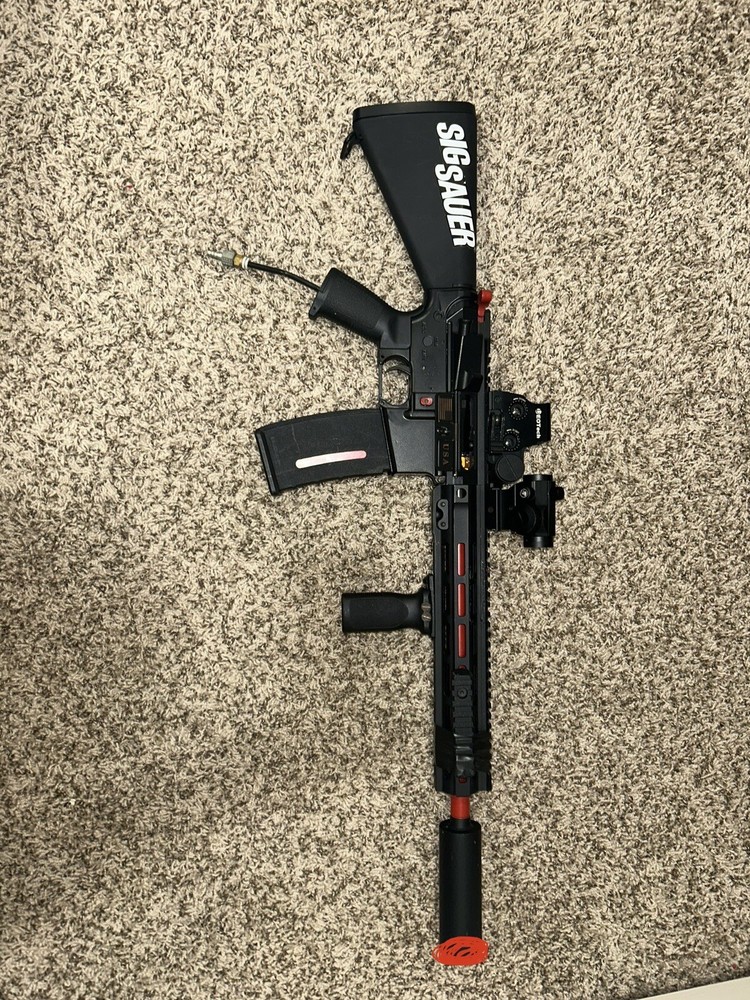 airsoft gun