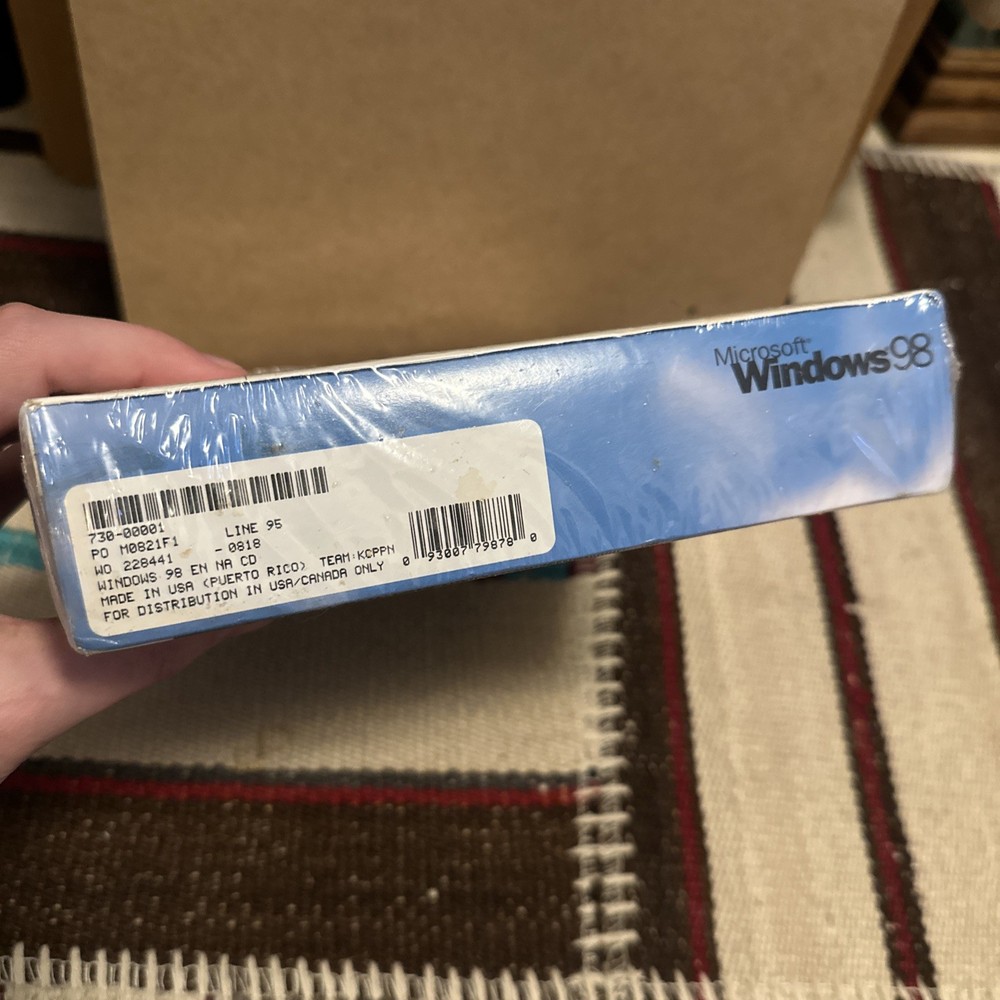Microsoft Windows 98 New Version (Sealed Retail Box) - First Edition READ