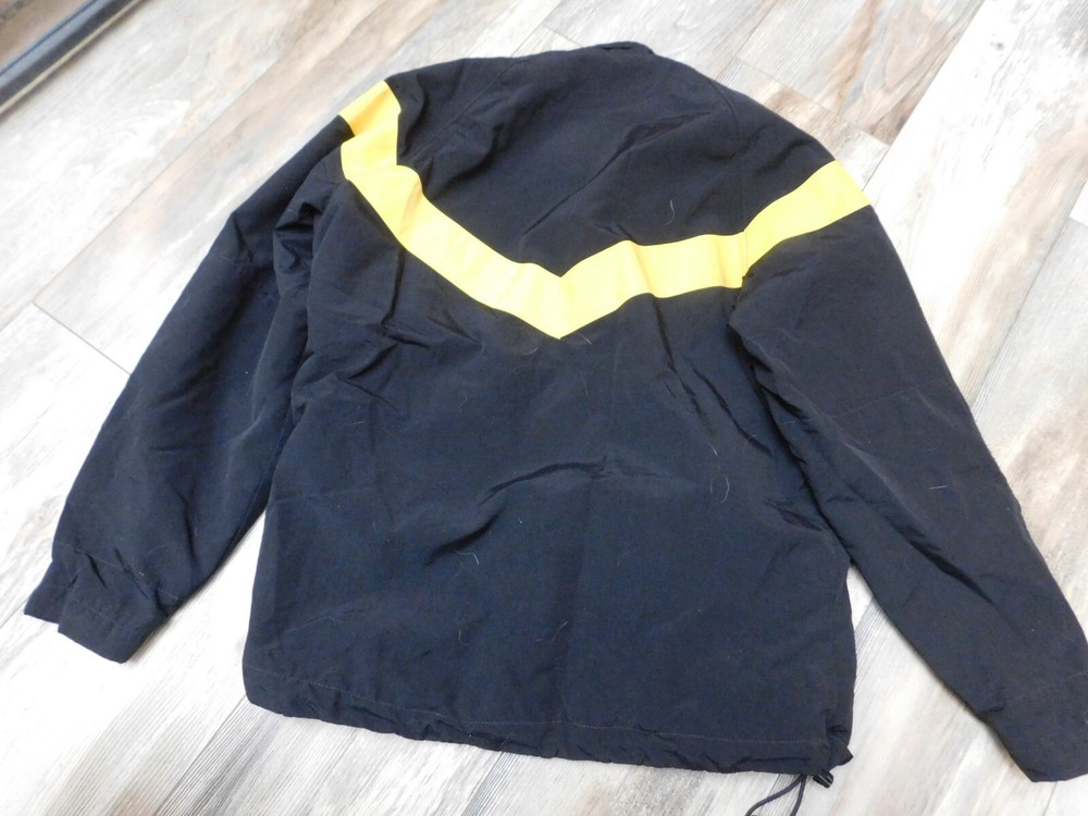 US ARMY APFU JACKET SIZE SMALL - SHORT