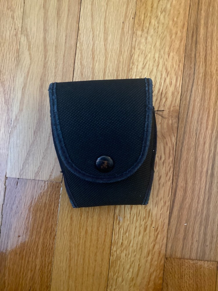 Perfect fit nylon handcuff case
