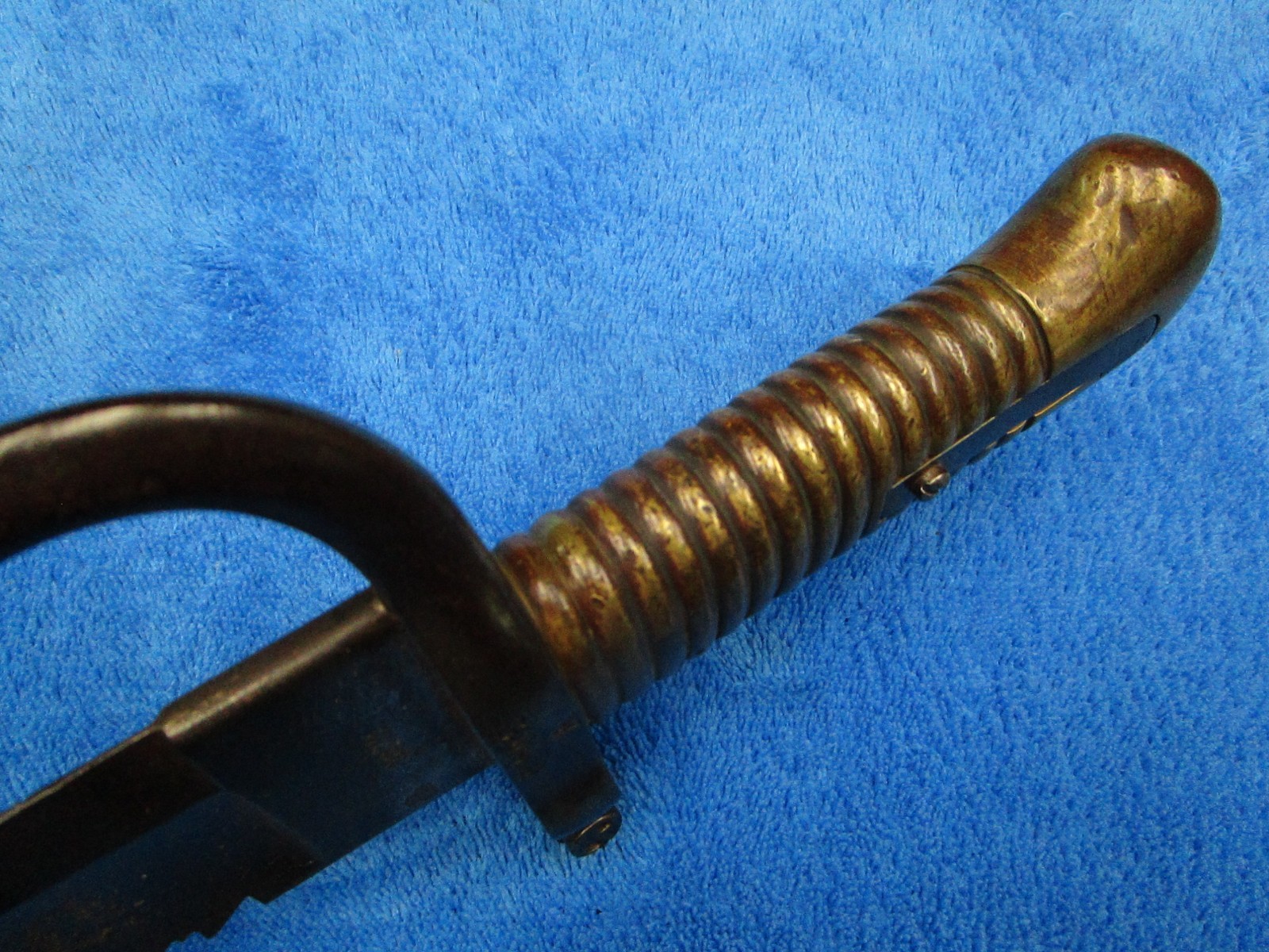 RARE ORIGINAL ANTIQUE M1868 BELGIUM SAWBACK BAYONET AND SCABBARD WITH HANGER