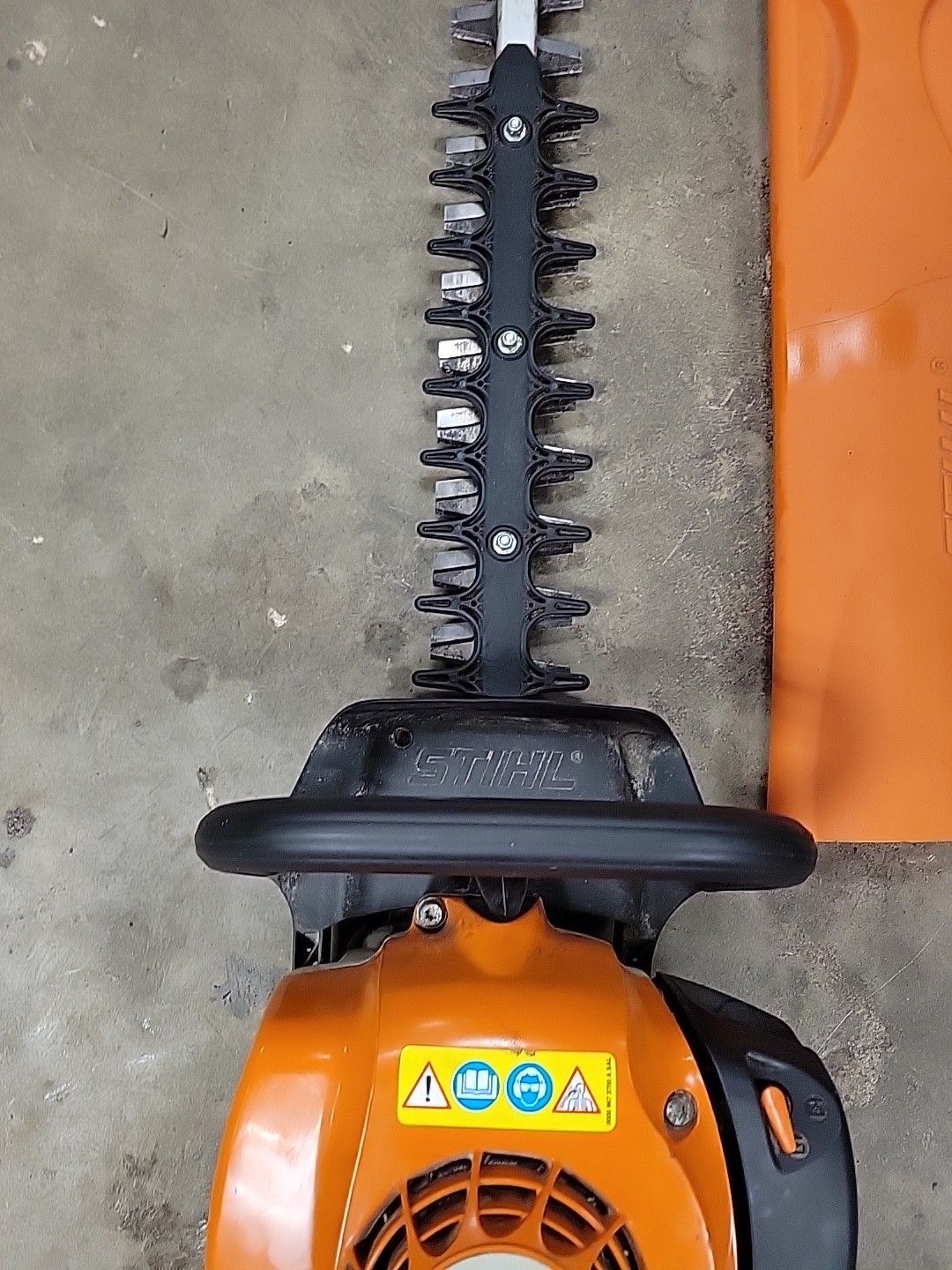 Stihl HS 81R Gas Powered Hedger * Pre-owned* FREE SHIPPING