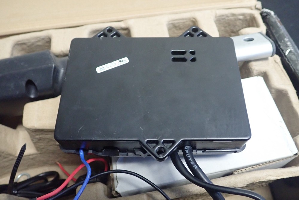 Mighty Mule MM271 Light Duty Single Automatic Gate Opener