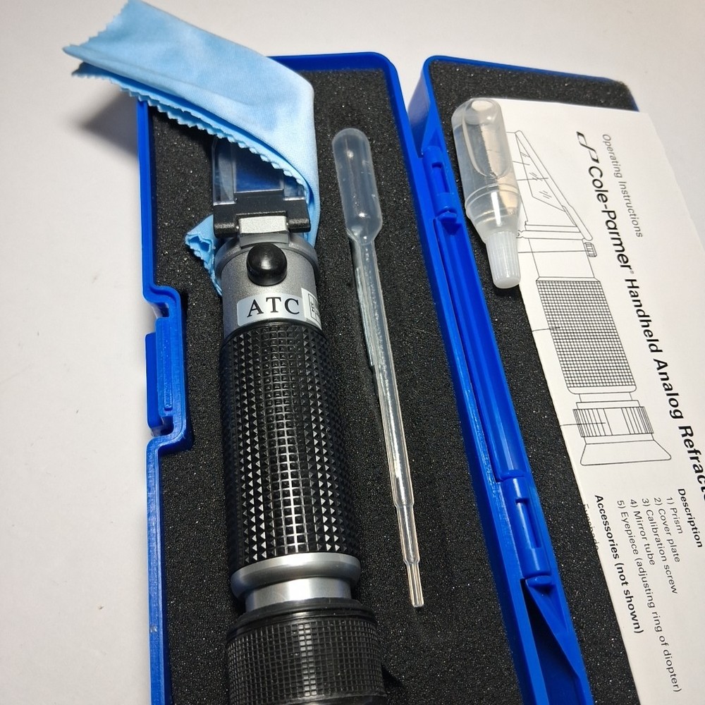 COLE-PARMER PORTABLE REFRACTOMETER 81150-36