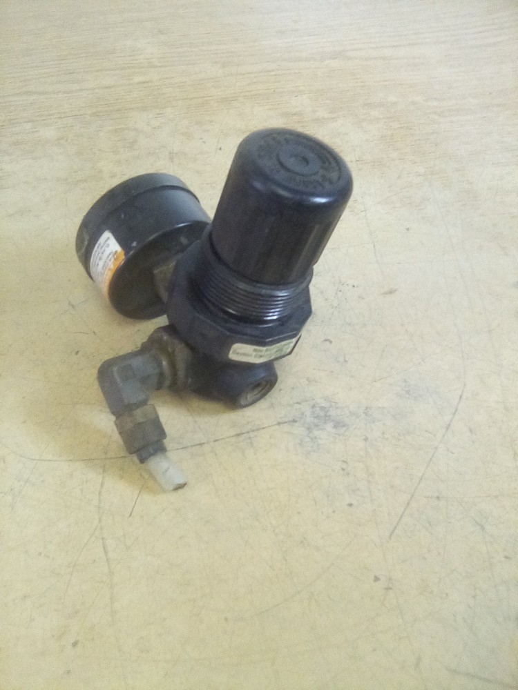 Speedaire 4ZM08 Air Regulator