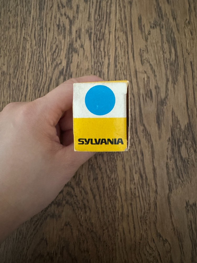 Vintage Sylvania Flashcubes BlueDot