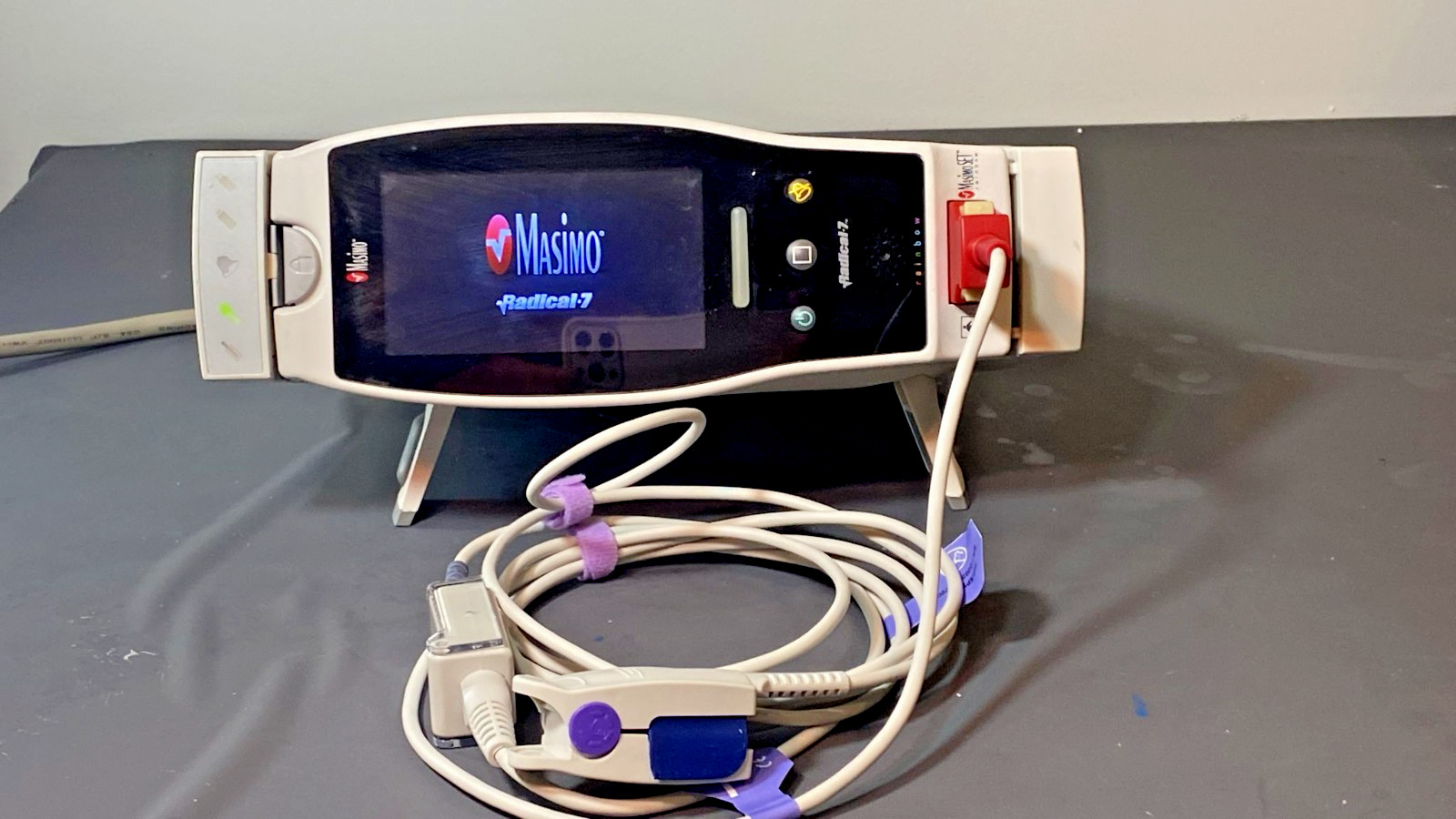 Masimo Radical 7 Rainbow Pulse Oximeter