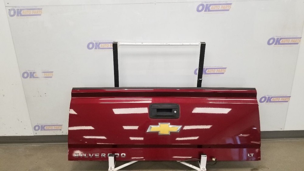 16 CHEVY SILVERADO 1500 LT TAIL GATE WITH BACK UP CAMERA MAROON