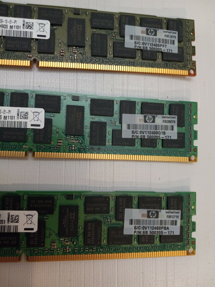 HP (1x8) PC3-10600 2RX4 Memory