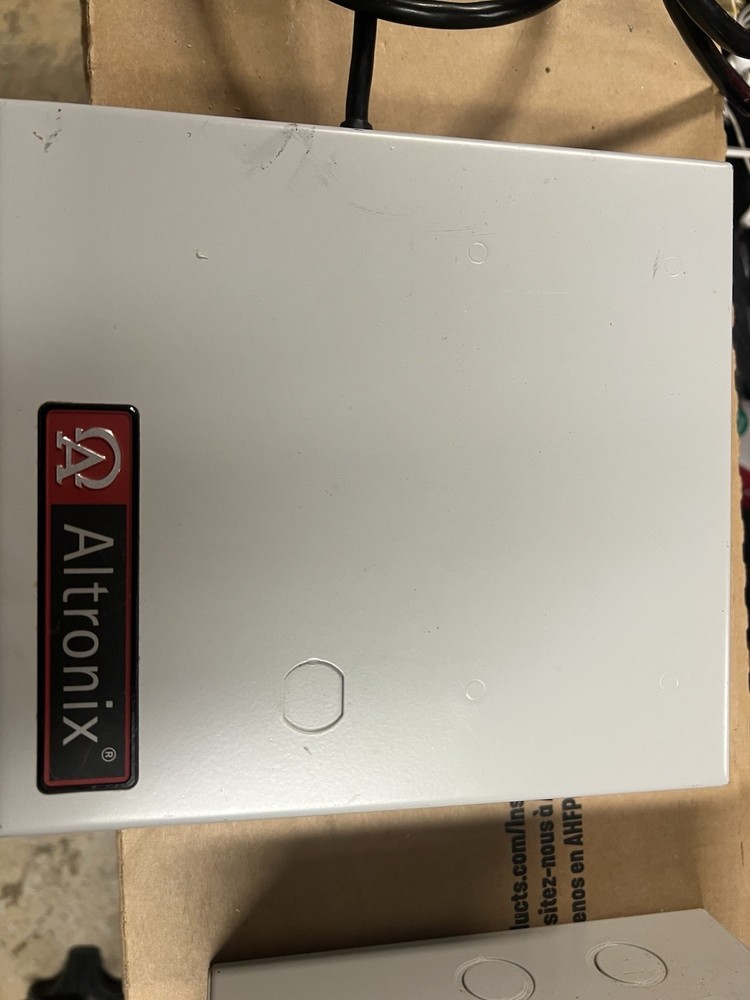 Altronix Sav4D DC CCTV Power Supply