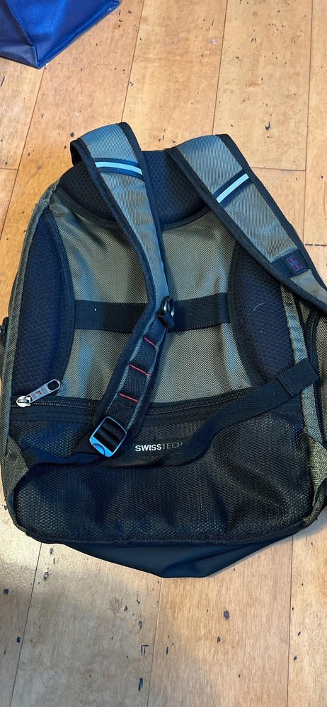 SwissTech back pack 24 x 18