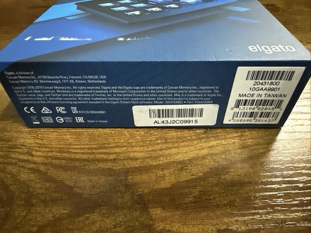 Elgato Stream Deck Live Content Creation Controller - Black, 15 Macro Keys