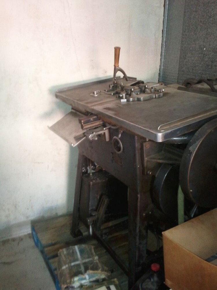 Lowdlow Letter Press Typograph/Bookbinding 
