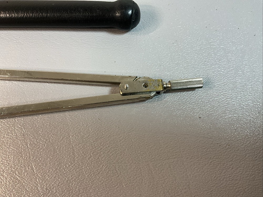 Professional Compass for Woodworking and Geometry - Precision Drawing Tool ((989