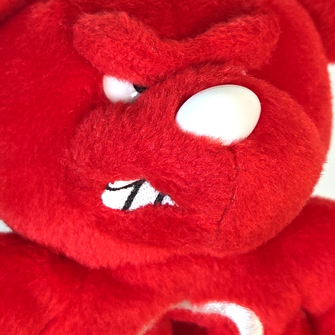 Idea Factory 1999 Meanies Valentines Red Heartless Bear Bean Bag Plush LE 7500