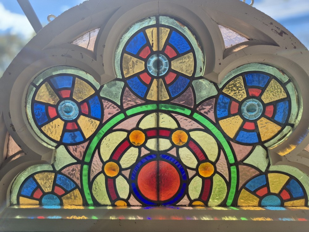 VICTORIAN STAINED GLASS ARCH WINDOW GOTHIC FRAME (2)