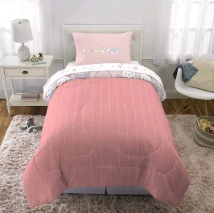 Hello Kitty Twin Comforter