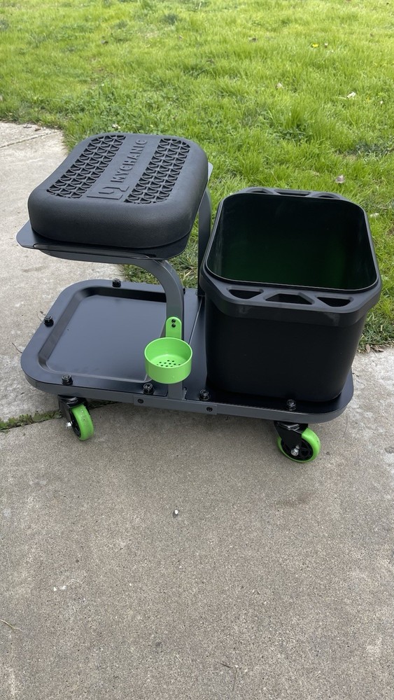 Rolling Car Wash Stool with Bucket