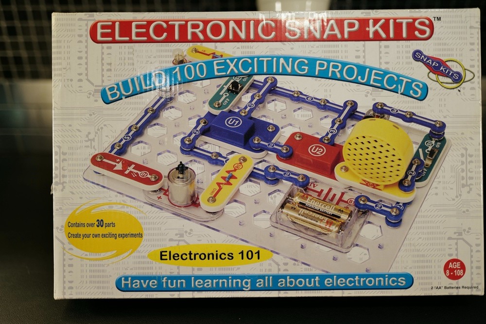 Electronic Snap Kits Electronics 101 Build 100 Projects RadioShack 28-286