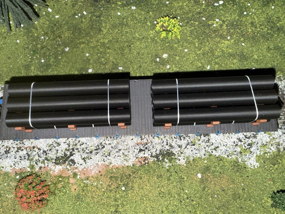 1:87 Ho Scale 20ft Black Pipe Load- Short Stack (2.75in Long)