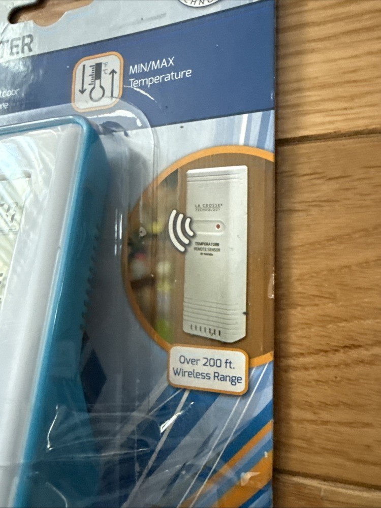 La Crosse Technology Wireless Thermometer 308-1910B w/ Remote Sensor