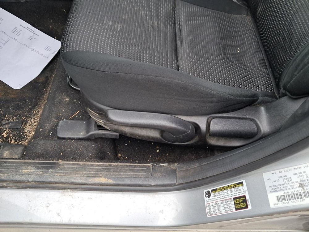 3 2013 Glove Box 4917555