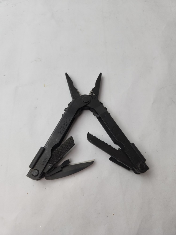 GERBER Multi Tool Multi-Plier Black Oxide!!.