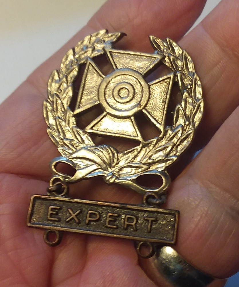 Militaria - Vintage Shooting Badge