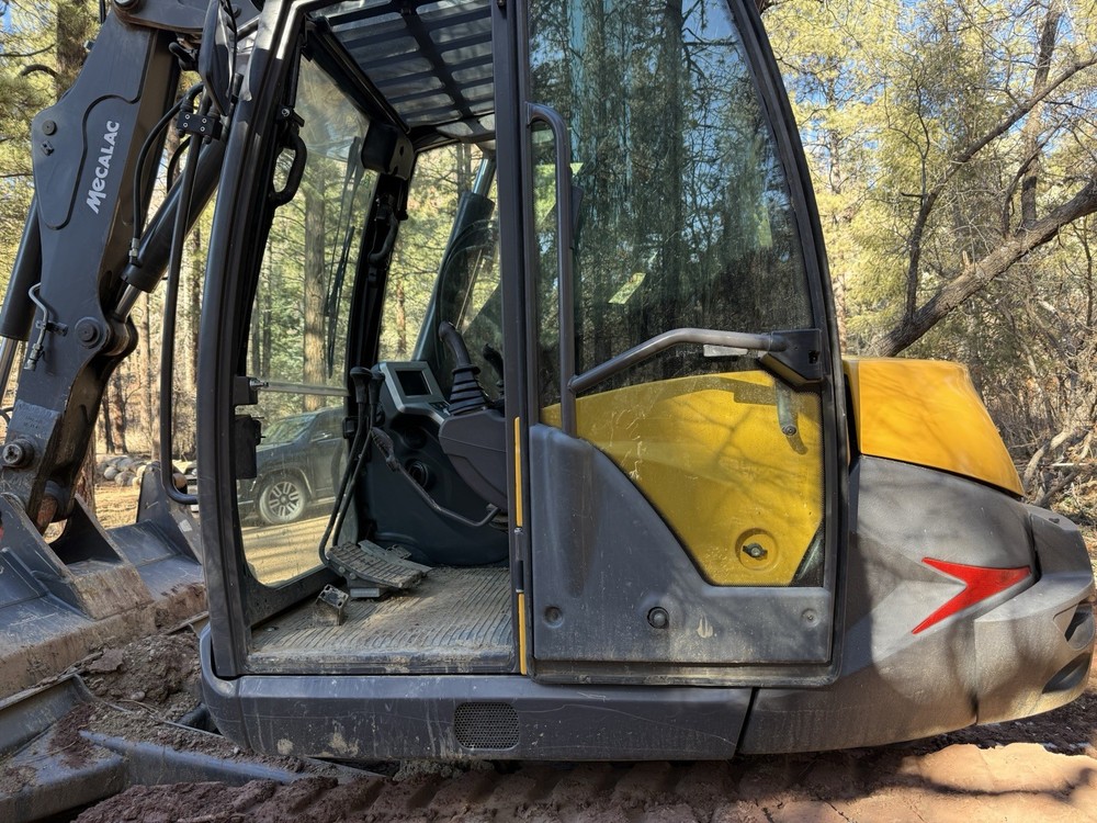Mecalac 10MCR Excavator 880 Hours