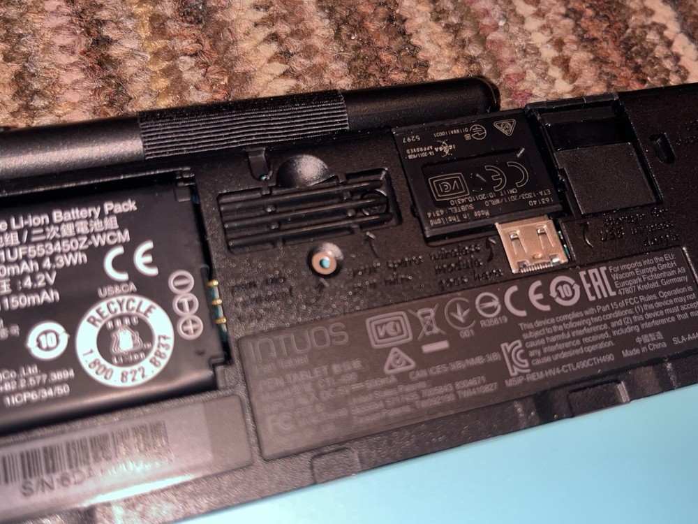 Wireless Drawing/Graphics Tablet | Tested Working | Wacom, Light Blue CTL490