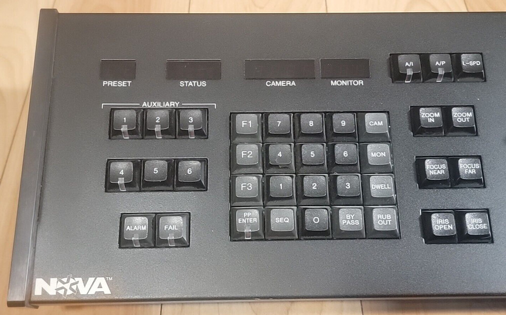 Vicon Camera Controller Model V1300X-DVC - (READ)