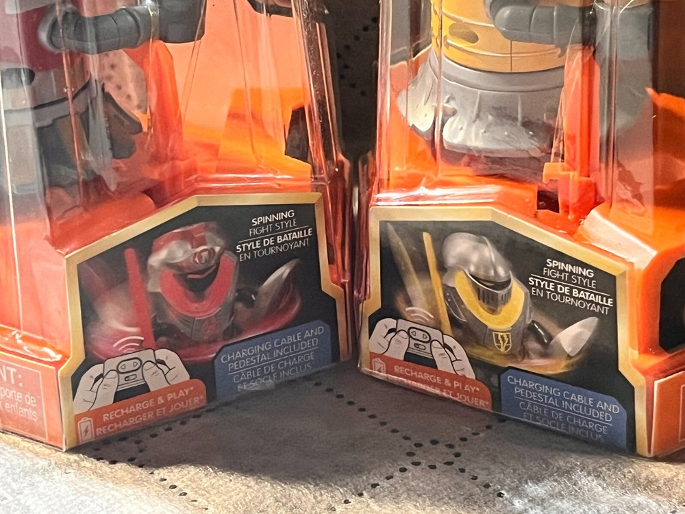 Set of 2 Hexbug Micro Titans Brawler Bots Remote Control Centurion & Knight