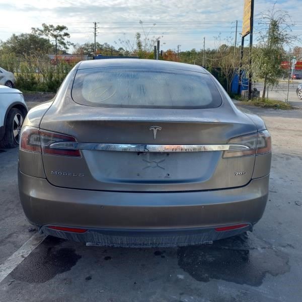 TESLA S 2015 Battery 479491