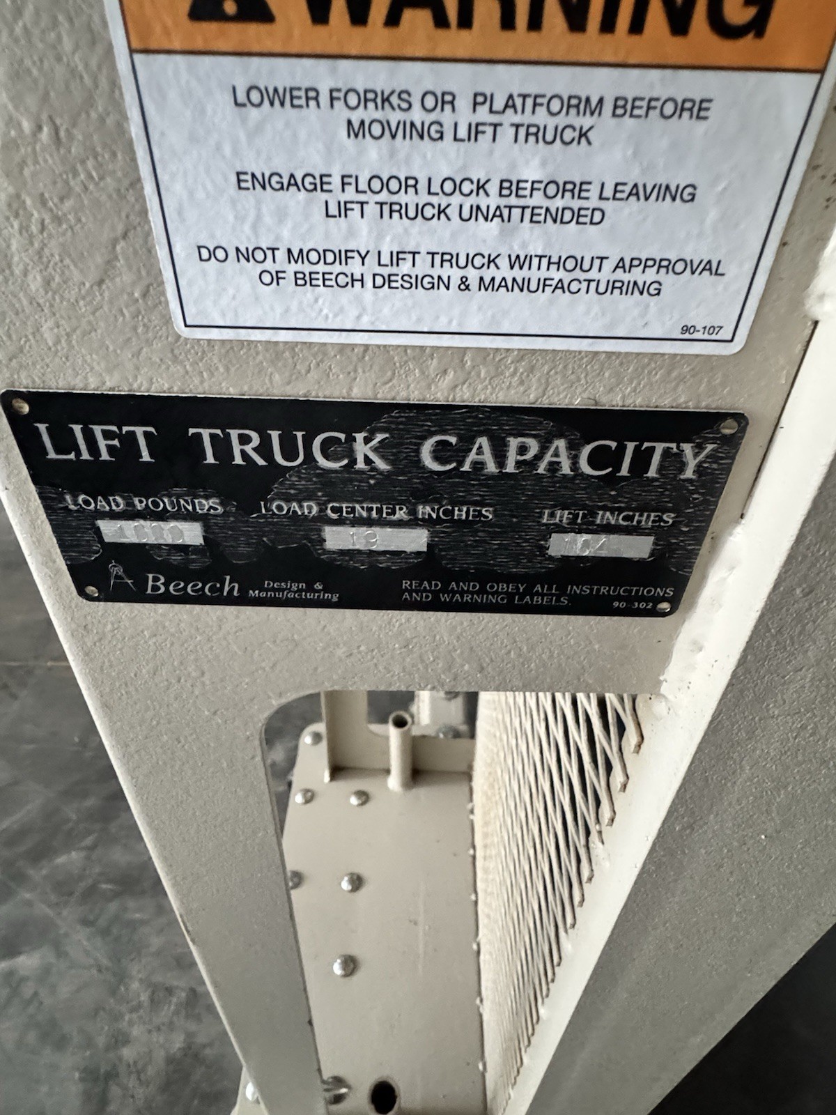 BEECH 1000 lbs Lift Truck GW-2006 For 15kv Gear