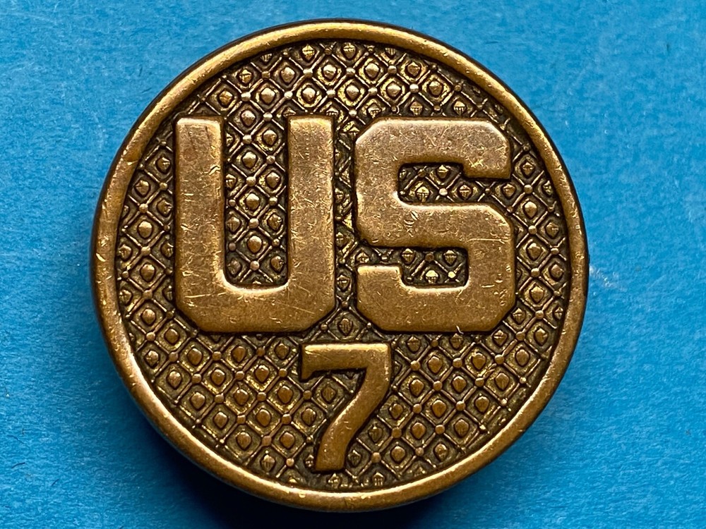 CIRCA 1919-1937, U.S. ARMY, US, 7th REGIMENT, TYPE II, COLLAR DISK