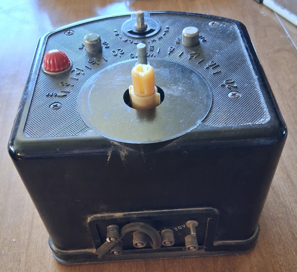 2 Lionel KW Transformers