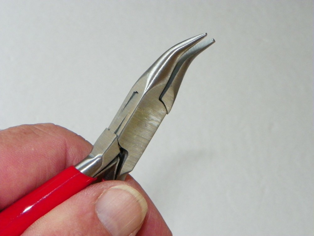 Bent Chain Nose Pliers --- Medium Duty